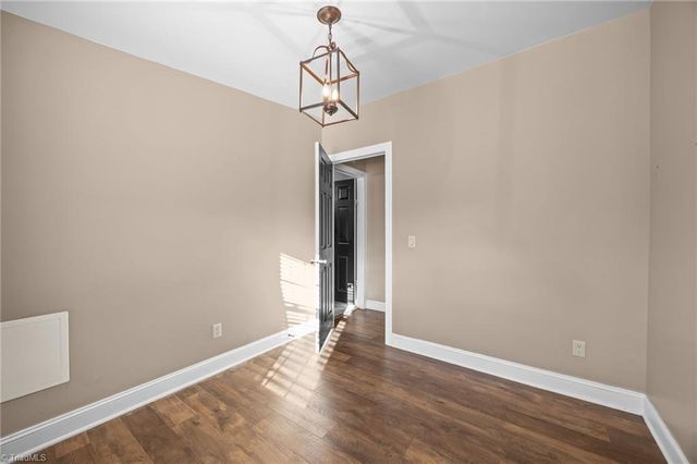 950 Waggoner Neal Road, Walkertown, NC 27051