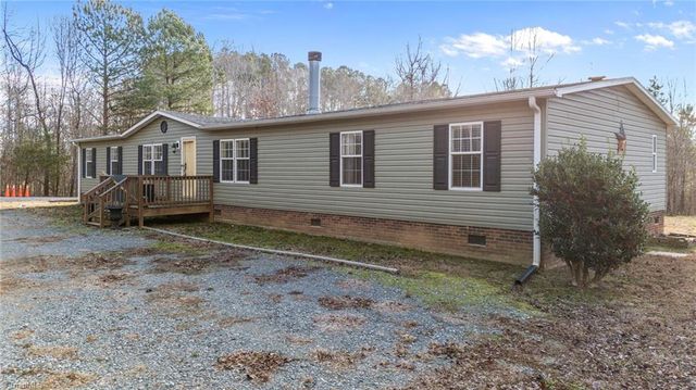950 Waggoner Neal Road, Walkertown, NC 27051