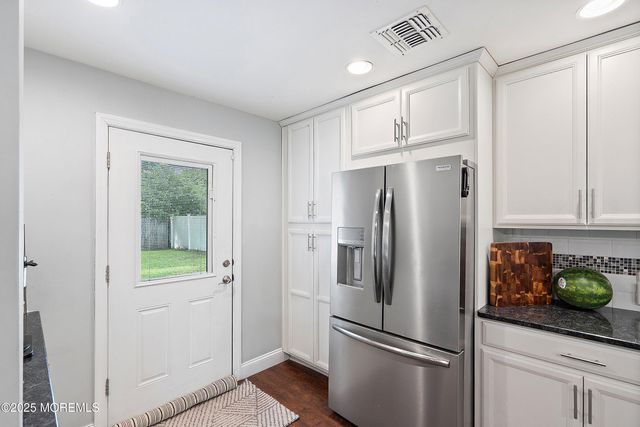 609 Main Street, Bayville, NJ 08721