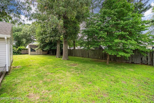 609 Main Street, Bayville, NJ 08721