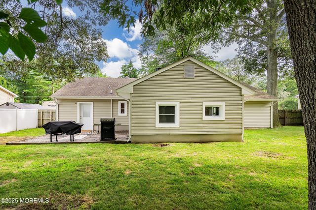 609 Main Street, Bayville, NJ 08721