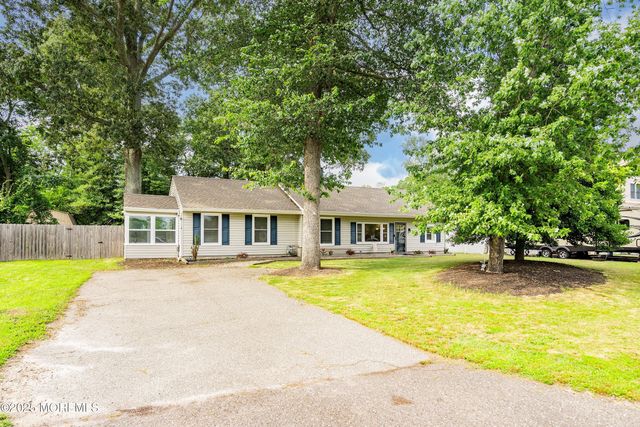 609 Main Street, Bayville, NJ 08721