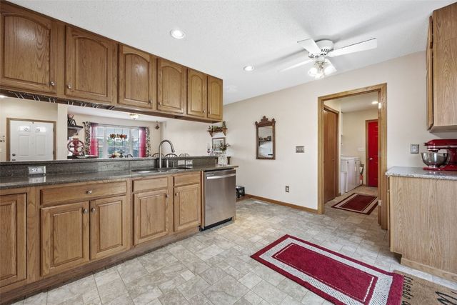 1624 O Avenue NW, Cedar Rapids, IA 52405