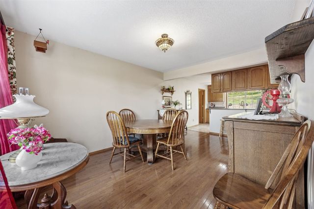 1624 O Avenue NW, Cedar Rapids, IA 52405