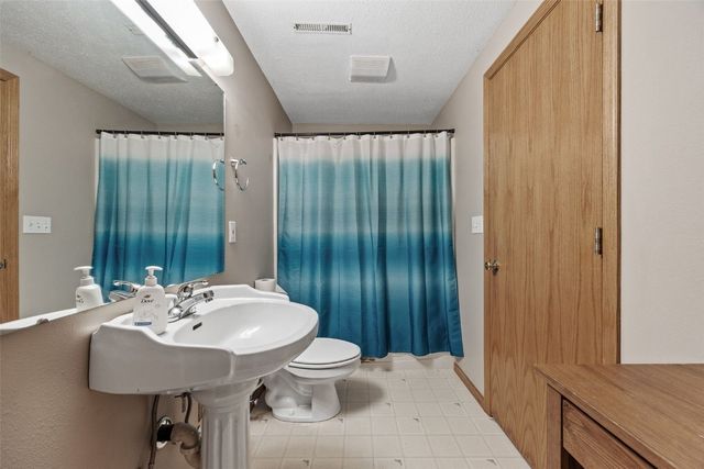 1624 O Avenue NW, Cedar Rapids, IA 52405