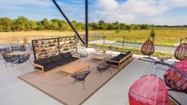 9213 The Ravine WAY, Austin, TX 78744