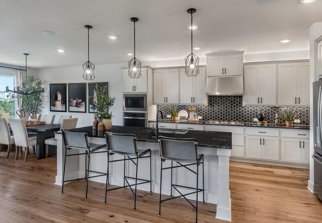 9213 The Ravine WAY, Austin, TX 78744