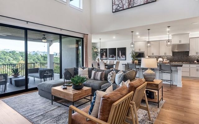 9213 The Ravine WAY, Austin, TX 78744