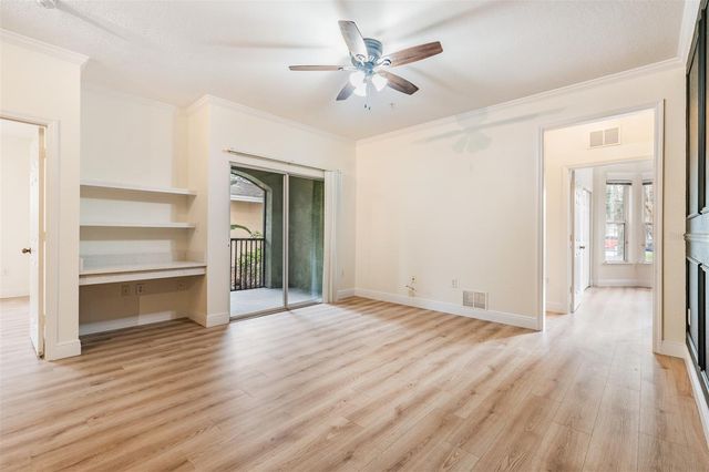 10108 COURTNEY OAKS CIRCLE 101, Tampa, FL 33619