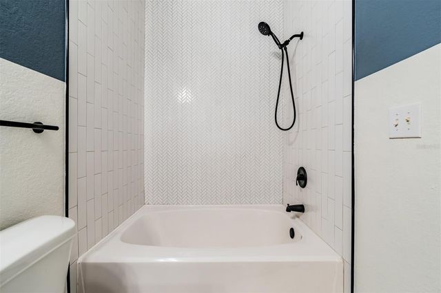 10108 COURTNEY OAKS CIRCLE 101, Tampa, FL 33619