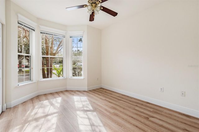 10108 COURTNEY OAKS CIRCLE 101, Tampa, FL 33619