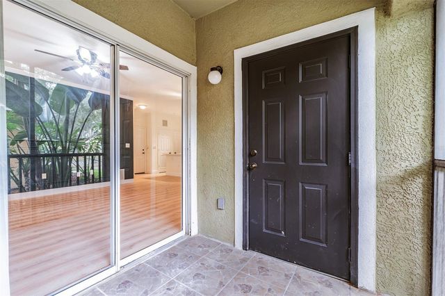 10108 COURTNEY OAKS CIRCLE 101, Tampa, FL 33619