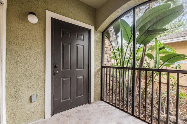 10108 COURTNEY OAKS CIRCLE 101, Tampa, FL 33619