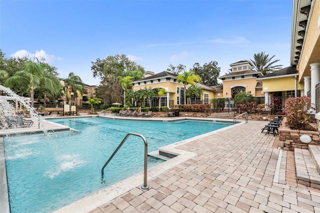 10108 COURTNEY OAKS CIRCLE 101, Tampa, FL 33619