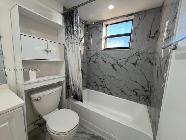 8075 NW 7th St 501, Miami, FL 33126