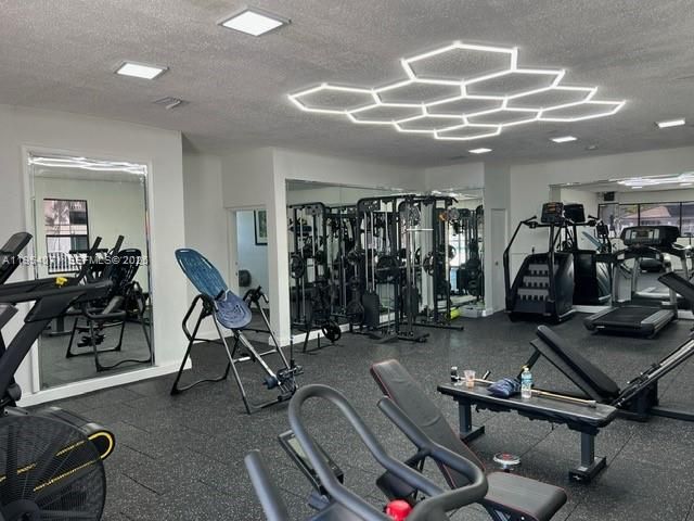 8075 NW 7th St 501, Miami, FL 33126