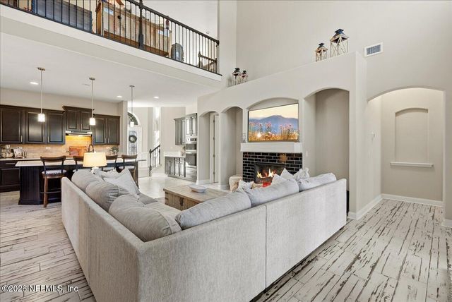 1949 ELKS PATH Lane, Green Cove Springs, FL 32043