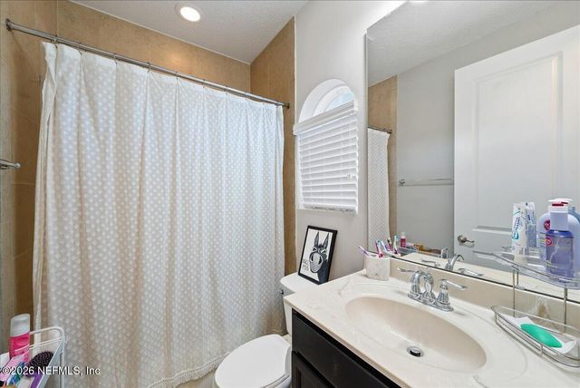 1949 ELKS PATH Lane, Green Cove Springs, FL 32043