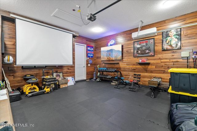 1949 ELKS PATH Lane, Green Cove Springs, FL 32043