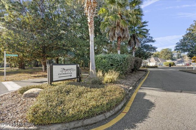 1949 ELKS PATH Lane, Green Cove Springs, FL 32043