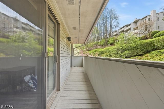 52 Adams Ter, Clifton City, NJ 07013