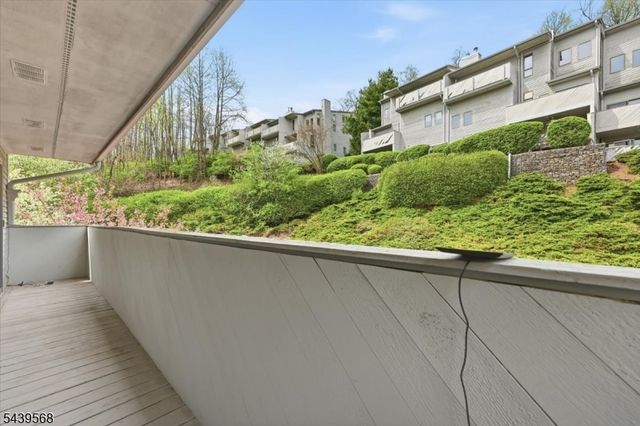 52 Adams Ter, Clifton City, NJ 07013