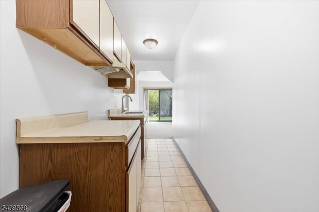 52 Adams Ter, Clifton City, NJ 07013