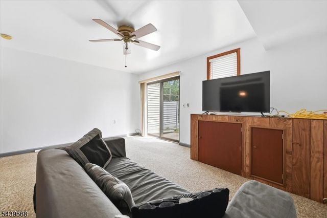 52 Adams Ter, Clifton City, NJ 07013
