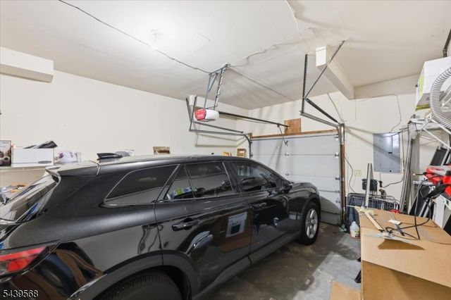 52 Adams Ter, Clifton City, NJ 07013