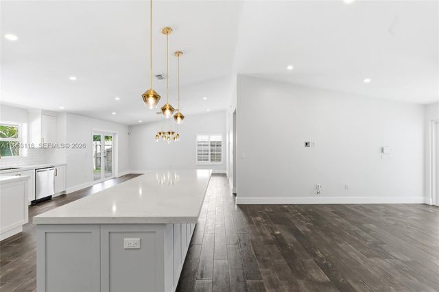 5976 SW 88th Pl, Miami, FL 33173