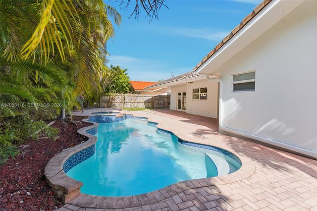 5976 SW 88th Pl, Miami, FL 33173