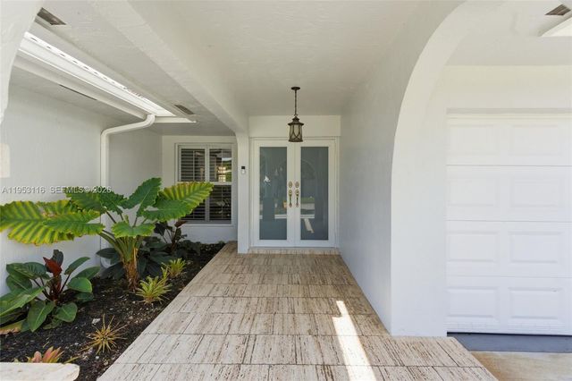 5976 SW 88th Pl, Miami, FL 33173