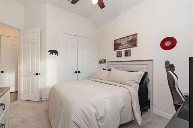 1911 Fossil Ridge Drive, Richmond, TX 77469