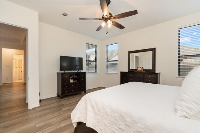 1911 Fossil Ridge Drive, Richmond, TX 77469