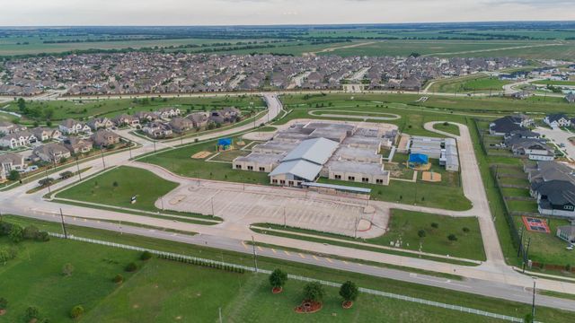 1911 Fossil Ridge Drive, Richmond, TX 77469
