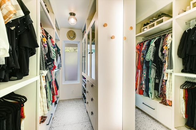 1600 Larkwood DR, Austin, TX 78723