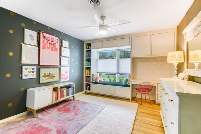 1600 Larkwood DR, Austin, TX 78723