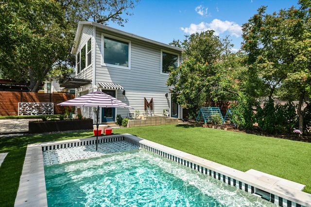 1600 Larkwood DR, Austin, TX 78723