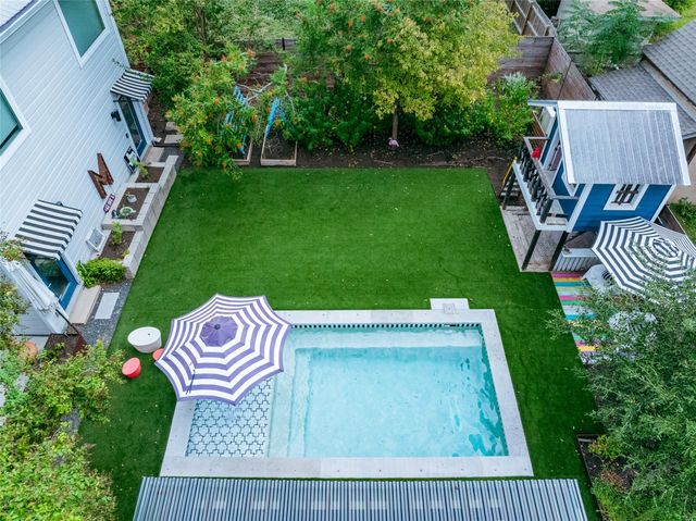 1600 Larkwood DR, Austin, TX 78723