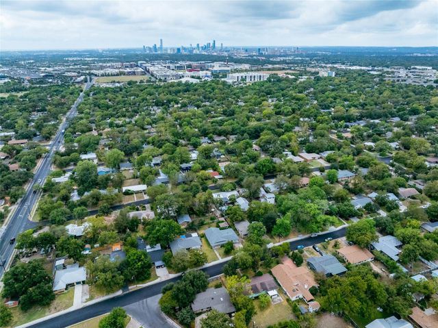 1600 Larkwood DR, Austin, TX 78723