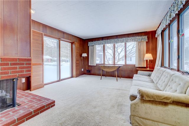 7 Allwood Drive, Irondequoit, NY 14617