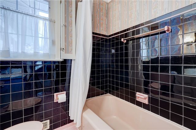 7 Allwood Drive, Irondequoit, NY 14617