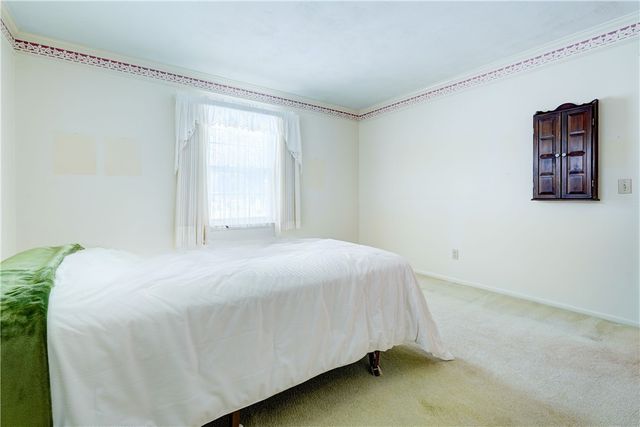 7 Allwood Drive, Irondequoit, NY 14617