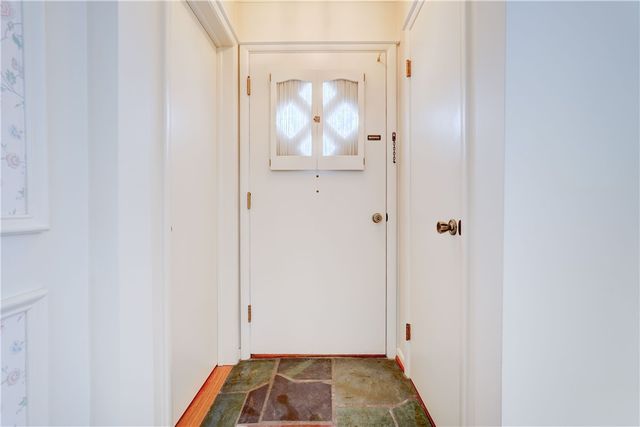 7 Allwood Drive, Irondequoit, NY 14617