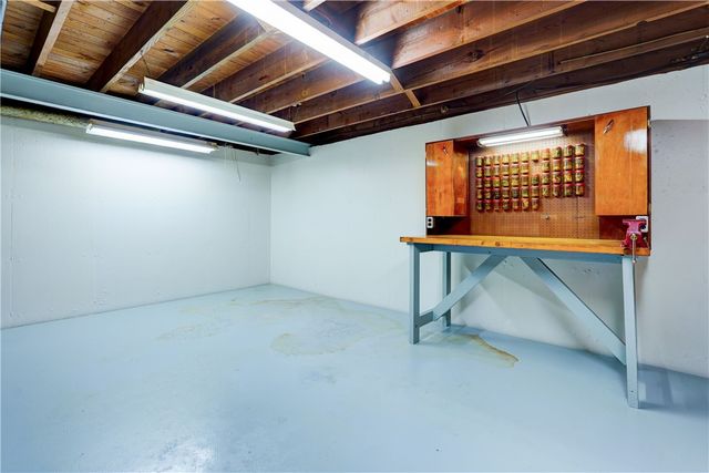 7 Allwood Drive, Irondequoit, NY 14617