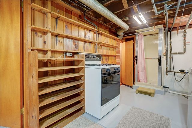 7 Allwood Drive, Irondequoit, NY 14617