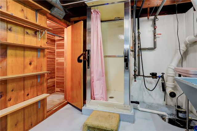 7 Allwood Drive, Irondequoit, NY 14617