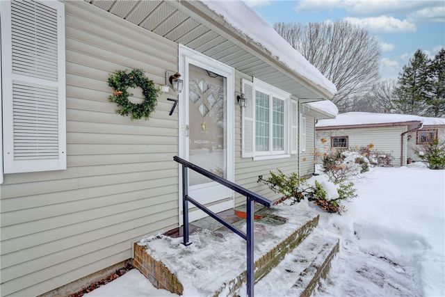 7 Allwood Drive, Irondequoit, NY 14617