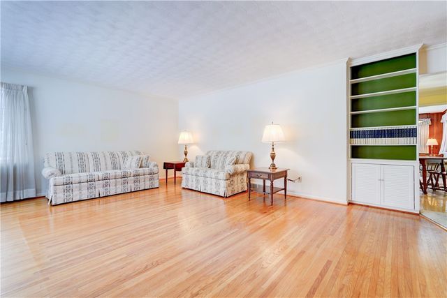 7 Allwood Drive, Irondequoit, NY 14617