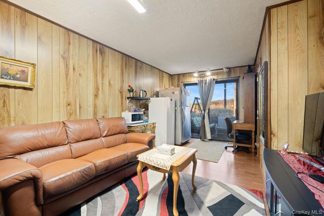 505 Country Club Lane, Pomona, NY 10970